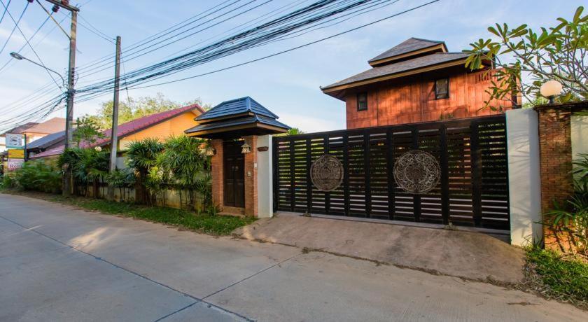 Lemon Tree Naturist Resort Naiharn Beach Phuket Dış mekan fotoğraf