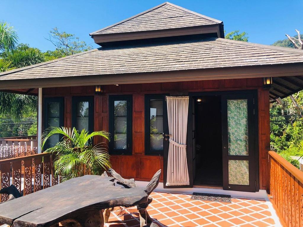 Lemon Tree Naturist Resort Naiharn Beach Phuket Dış mekan fotoğraf