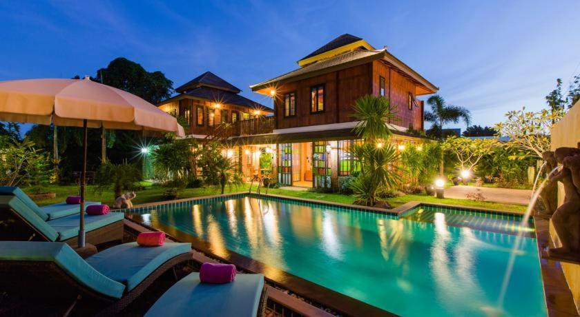 Lemon Tree Naturist Resort Naiharn Beach Phuket Dış mekan fotoğraf