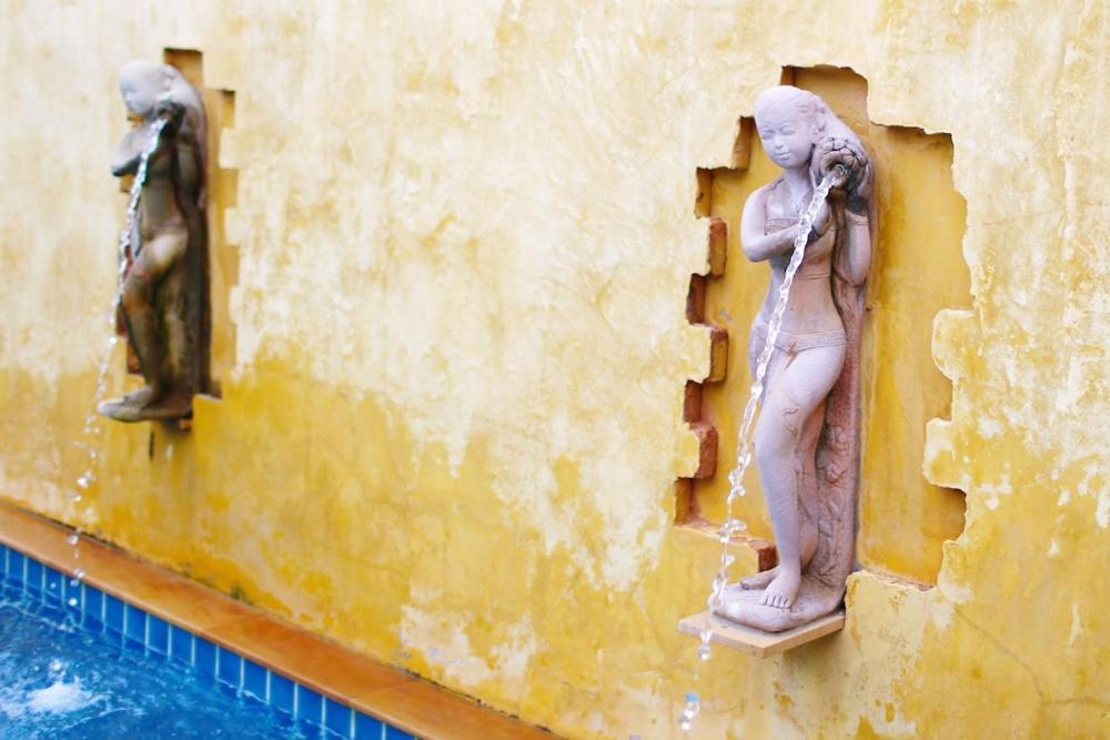 Lemon Tree Naturist Resort Naiharn Beach Phuket Dış mekan fotoğraf