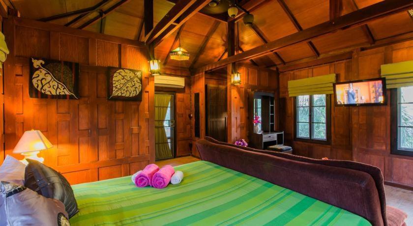 Lemon Tree Naturist Resort Naiharn Beach Phuket Dış mekan fotoğraf