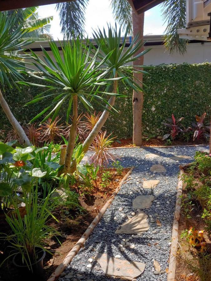 Lemon Tree Naturist Resort Naiharn Beach Phuket Dış mekan fotoğraf